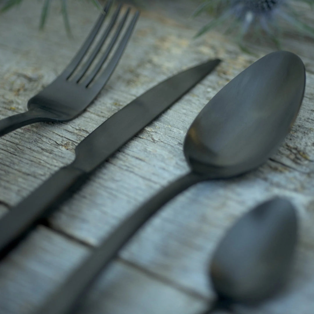 Magnor Pure Black bestikk - Halvor Bakke